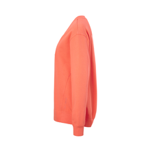 Lade das Bild in den Galerie-Viewer, korallfarbenes Sweatshirt aus Organic Cotton mit Stickerei
