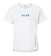 Lade das Bild in den Galerie-Viewer, weißes T-Shirt aus Organic Cotton mit blauer Stickerei
