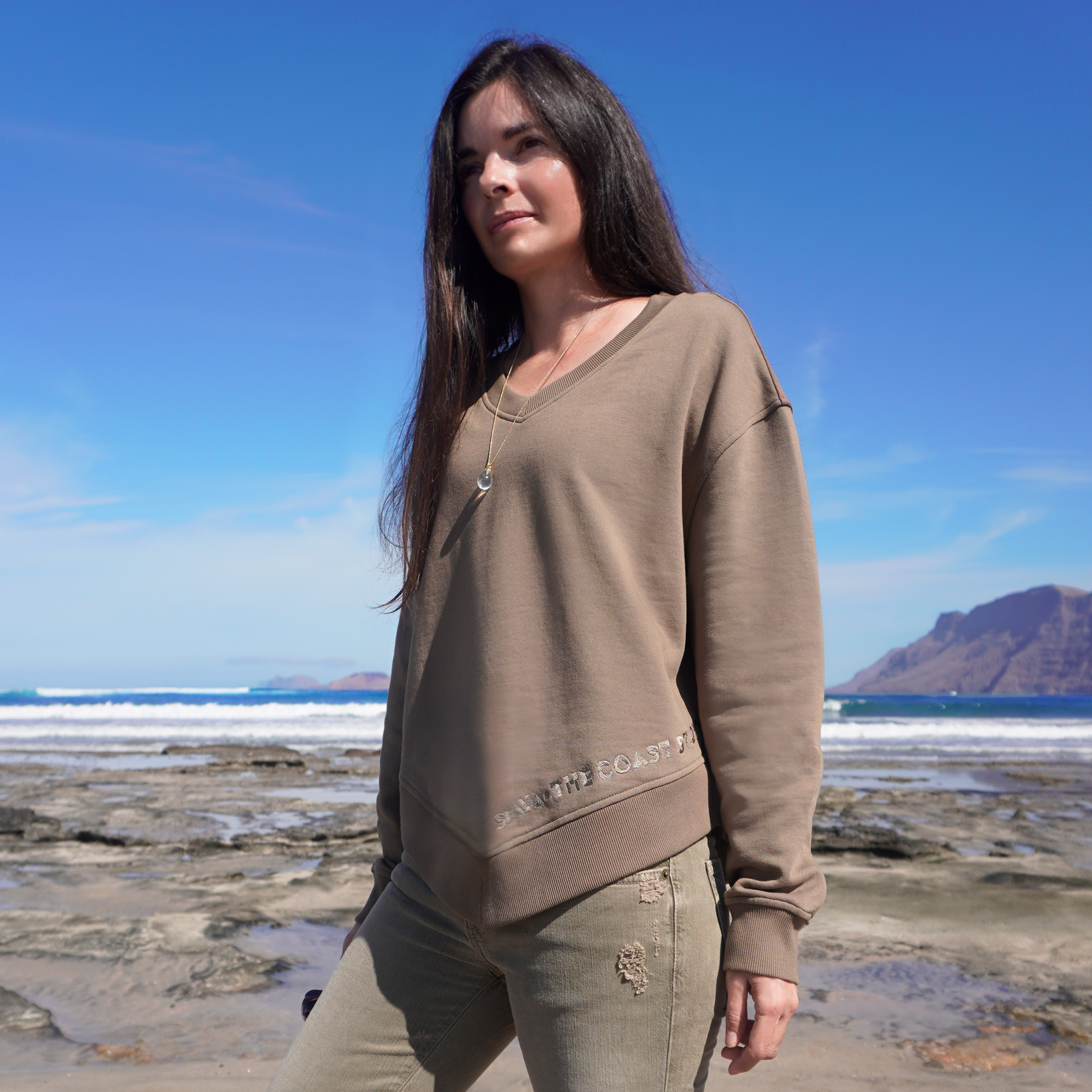 Khaki Sweatshirt Poncho aus Organic Cotton mit Stickerei NEU